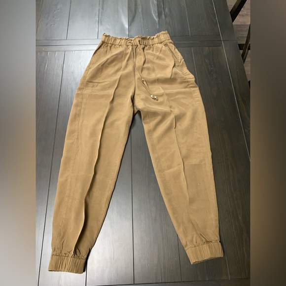 Banana Republic size small - Picture 1 of 7